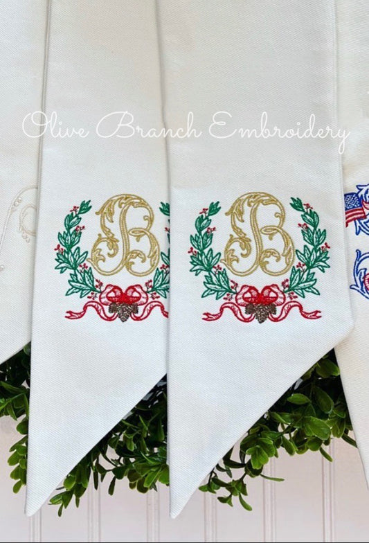 Holiday Berry Wreath Sash