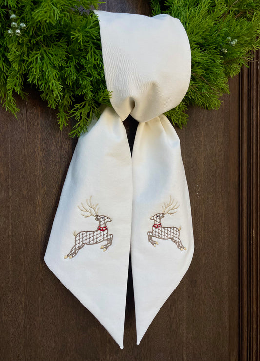 Wreath Sash with Chic Reindeer Embroidery
